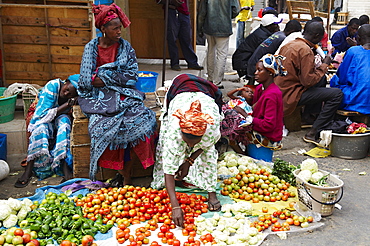 Street market around Sandaga market, Dakar, Senegal, West Africa, Africa