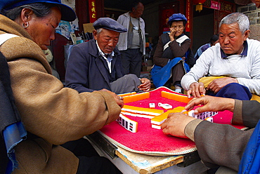 Mahjong players, Baisha village around Lijiang, Yunnan Province, China, Asia