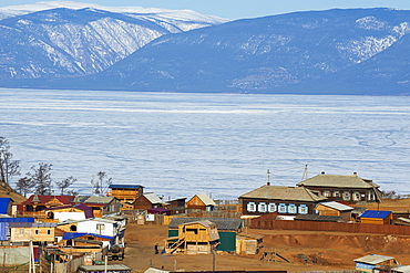 Khoujir, Maloe More (Little Sea), frozen lake during winter, Olkhon island, Lake Baikal, UNESCO World Heritage Site. Irkutsk Oblast, Siberia, Russia, Eurasia 