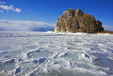 Shaman rock, Maloe More (Little Sea), frozen lake during winter, Olkhon island, Lake Baikal, UNESCO World Heritage Site, Irkutsk Oblast, Siberia, Russia, Eurasia 