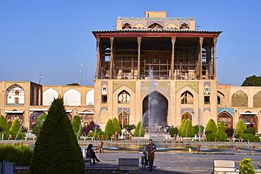 Ali Qapu Palace, UNESCO World Heritage Site, Imam Square, Isfahan, Iran, Middle East