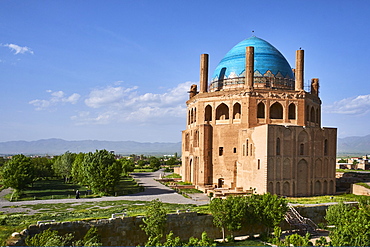 Oljeitu Mausoleum, the Mongolian Sultan of Ilkhanid Mongol era, Soltaniyeh, Zanjan Province, Iran, Middle East