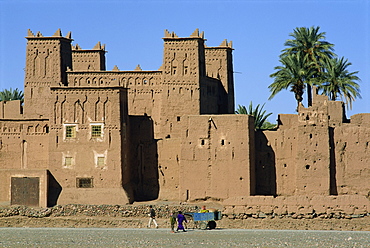 Exterior of the Amerhidil (Amridil) Kasbah, Skoura Oasis, Vallee du Dades (Dades Valley), Ouarzazate, Morocco, North Africa, Africa