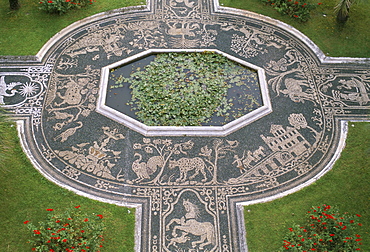 Aerial view of mosaic pavement around pond, Palazzo Reale (Royal Palace), Genoa (Genova), Liguria, Italy, Europe