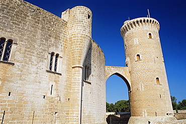 Castell de Bellver, a 14th century castle, Palma de Mallorca, Mallorca (Majorca), Balearic Islands, Spain, Mediterranean, Europe