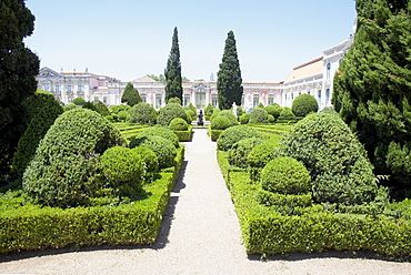 The Queluz Palace gardens, once the summer residence of the Braganza Kings, Queluz, near Lisbon, Portugal, Europe