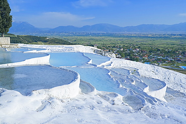 Terraced travertine thermal pools, Pamukkale, UNESCO World Heritage Site, Anatolia, Turkey, Asia Minor, Eurasia