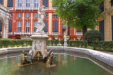 Palazzo Bianco gardens with Palazzo Rosso in the background, Genoa, Liguria, Italy, Europe, World Heritage Site