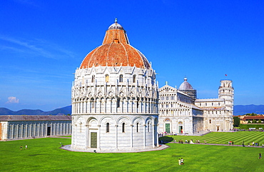 Baptistery, Cathedral and Leaning Tower, Campo dei Miracoli, UNESCO World Heritage Site, Pisa, Tuscany, Italy, Europe