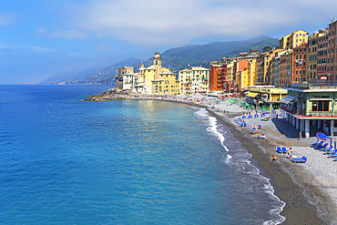 The picturesque fishing village of Camogli, Camogli, Riviera di Levante, Liguria, Italy, Europe