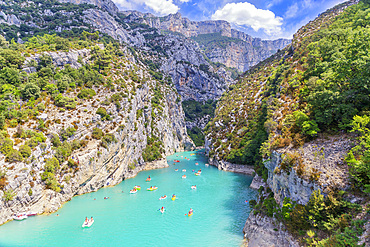 St. Croix Lake, Gorges du Verdon, Provence-Alpes-Cote d'Azur, Provence, France, Europe