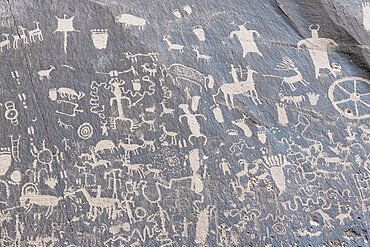 Indian petroglyphs, Newspaper Rock State Park, Utah, United States of America, North America