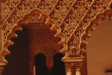 Detail of ornate design on arches in the Patio de las Doncellas (Patio of the Maidens), Palacio de Don Pedro, Alcazar Palace, UNESCO World Heritage Site, Sevilla (Seville), Andalucia (Andalusia), Spain, Europe