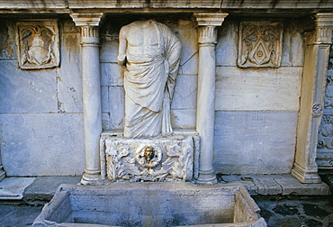 Bembo fountain, Iraklion (Heraklion), island of Crete, Greece, Mediterranean, Europe