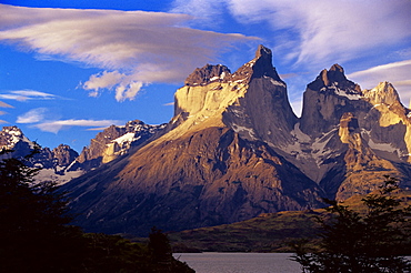 Cuernos del Paine (Horns of Paine), Torres del Paine National Park, Patagonia, Chile, South America