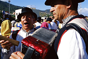 People traditionally dressed, singing during the Fiesta of the Descent of Our Lady of Snows, Santa Cruz de la Palma, La Palma, Canary Islands, Spain, Atlantic, Europe