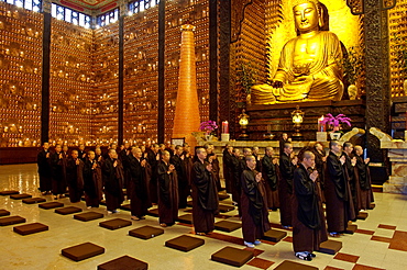 Repentance ceremony, Fokuangshan monastery, Kaohsiung area, Taiwan, Republic of China, Asia