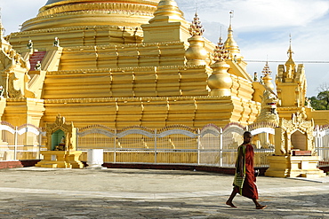 The Kuthodaw Pagoda, Mandalay city, Mandalay Division, Republic of the Union of Myanmar (Burma), Asia 