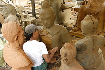 Lost-wax casting open air workshop, Amarapura, Mandalay Division, Republic of the Union of Myanmar (Burma), Asia 