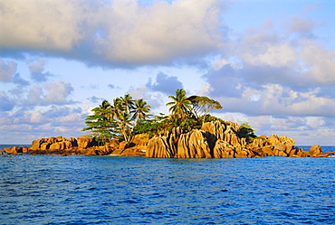 Praslin, Islet St. Pierre, Anse Volbert, Seychelles, Indian Ocean 