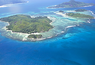 Ile au Cerf and Ile Sainte Anne, northeast coast, island of Mahe, Seychelles, Indian Ocean, Africa