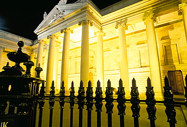 Bank of Ireland building, formerly seat of Parliament, Dublin, County Dublin, Eire (Ireland), Europe