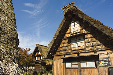 Traditional gassho zukuri thatched roof houses, Shirakawa-go village, UNESCO World Heritage Site, Gifu prefecture, Japan, Asia