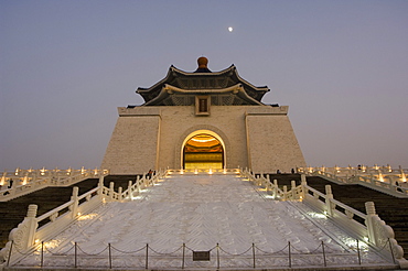 Moon, Chiang Kaishek Memorial Hall Park in evening, Taipei city, Taiwan, Asia