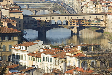 Ponte Vecchio, River Arno, Florence, Tuscany, Italy, Europe