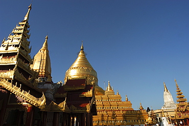 Shwezigon Pagoda, Bagan (Pagan), Myanmar (Burma), Asia