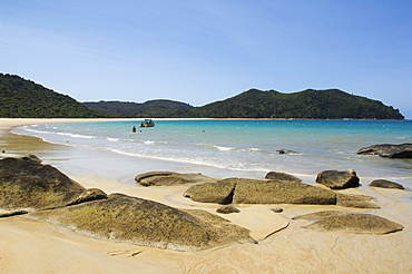 Onetahuti Beach in Abel Tasman National Park, the smallest national park in the country, named after the Dutch explorer the first European to discover New Zealand in 1642, Nelson, South Island, New Zealand, Pacific