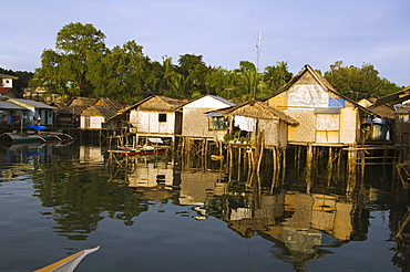 Waterfront stilt houses, Puerto Princesa, Palawan, Philippines, Southeast Asia, Asia