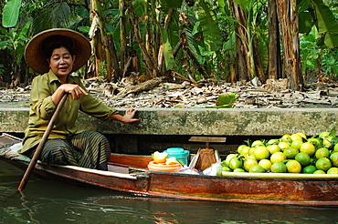 Damnoen Saduak Floating Market, Bangkok, Thailand, Southeast Asia, Asia