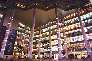 Illuminated shopping centre on Nanjin Donglu, Shanghai, China, Asia