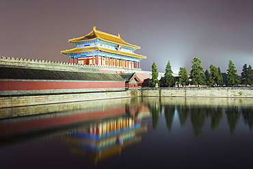 North gate of The Forbidden City reflected in moat, Palace Museum, UNESCO World Heritage Site, Beijing, China, Asia