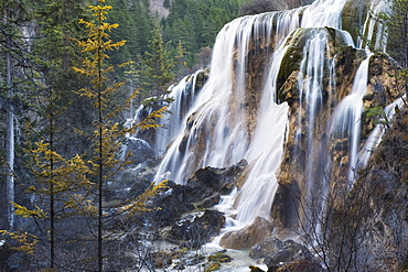 Waterfall, Jiuzhaigou National Park, UNESCO World Heritage Site, Sichuan Province, China, Asia