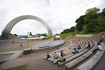 Rainbow Arch, Friendship of Nations Monument, Kiev, Ukraine, Europe