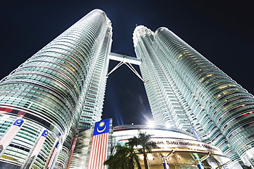 Petronas Towers, Kuala Lumpur, Malaysia, Southeast Asia, Asia