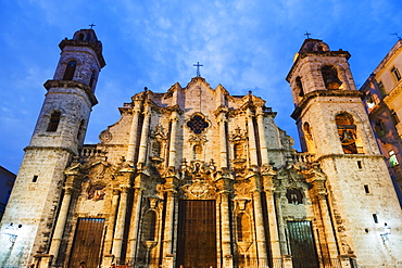 San Cristobal Cathedral in Plaza de la Catedral, Habana Vieja (Old Town), UNESCO World Heritage Site, Havana, Cuba, West Indies, Caribbean, Central America