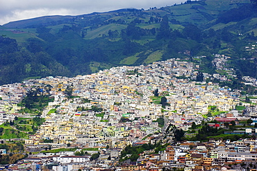 Colourful houses in old town, UNESCO World Heritage Site, Quito, Ecuador, South America