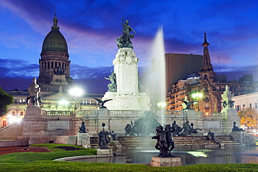 Monumento a los dos Congresos, Palacio del Congreso (National Congress Building), Plaza del Congreso, Buenos Aires, Argentina, South America