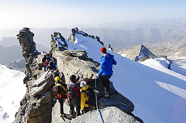 Gran Paradiso, 4061m, highest peak entirely in Italy, Gran Paradiso National Park, Aosta Valley, Italian Alps, Italy, Europe