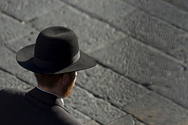 Jewish man in traditional clothes, Old Walled City, Jerusalem, Israel, Middle East