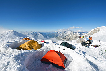 Tents on Mont Blanc, Chamonix Valley, Rhone Alps, Haute-Savoie, French Alps, France, Europe 