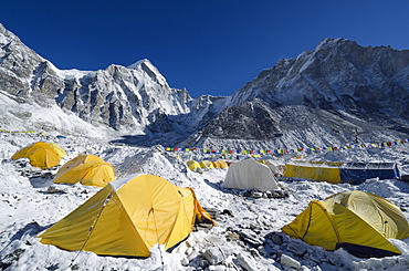 Tents at Everest Base Camp, Solu Khumbu Everest Region, Sagarmatha National Park, UNESCO World Heritage Site, Nepal, Himalayas, Asia 