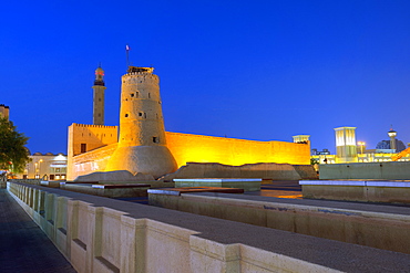 Dubai Museum and minaret, the oldest building in Dubai, Dubai, United Arab Emirates, Middle East