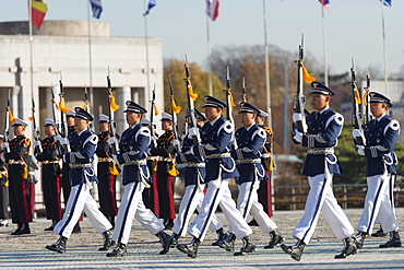 Honour Guard Ceremony, Seoul War Memorial, Seoul, South Korea, Asia