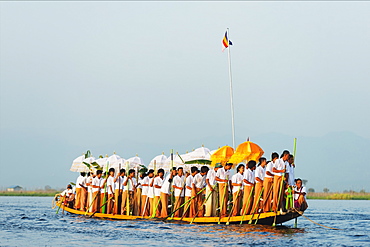 Ceremonial boat, Phaung Daw Oo Pagoda Festival, Inle Lake, Shan State, Myanmar (Burma), Asia