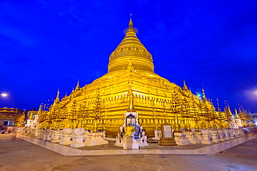 Shwezigon Paya, Bagan (Pagan), Myanmar (Burma), Asia