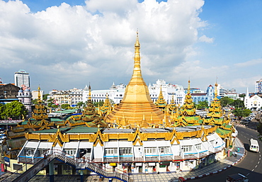 Sule Paya (Sule Pagoda), Yangon (Rangoon), Myanmar (Burma), Asia